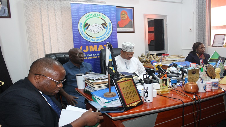 ​NEMC PAMOJA NA JMAT WAANDAA KONGAMANO KWA VIONGOZI WA DINI KUHUSU ATHARI ZA SAUTI ZILIZOZIDI VIWANGO KATIKA NYUMBA ZA IBADA cover image